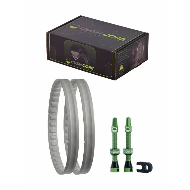 Ett par ventilinsatser i skumplast ingår CushCore plus - 27.5+"