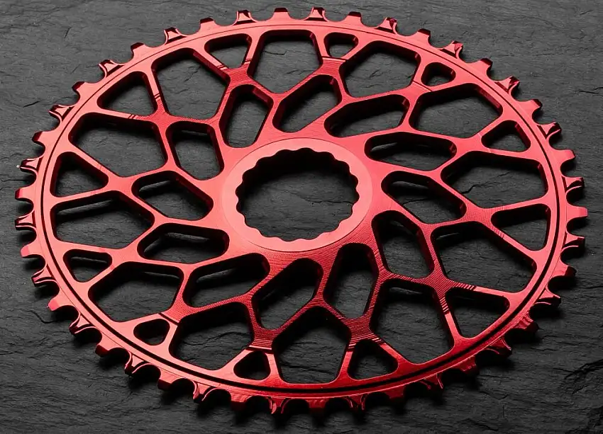 Absolute Black Singlespeed Drev 42T Oval Direkt Montering Röd