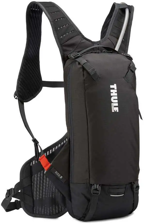 Ryggsäck Thule Rail Bike 8 l med 2.5 l vätskebehållare svart