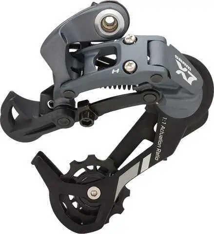 Bakväxel SRAM X7, 9 växlar, medium cage, grå