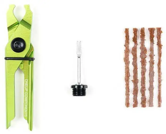 Däck-/kedjeverktyg OneUp EDC Plug & Pliers Kit