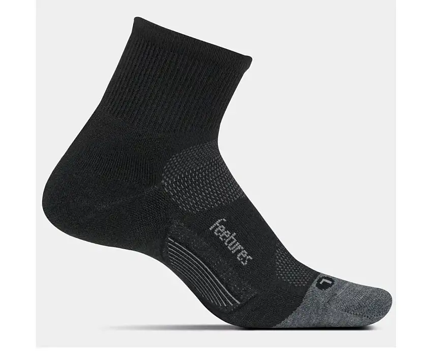 Feetures Löparstrumpor Merino 10 Ultra Light Quarter unisex Charcoal