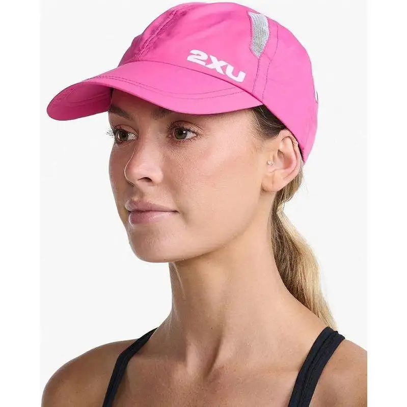 Löparkeps 2XU Run Cap Unisex Fuchsia/White o/s