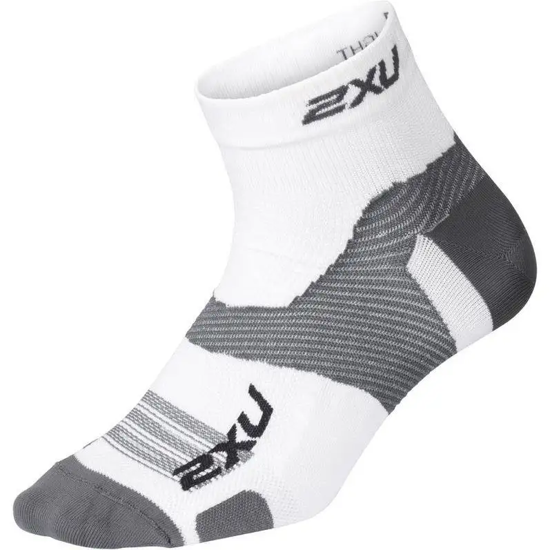 Löparstrumpor 2XU Vectr Ultralight 1/4 Crew Socks Unisex White/Grey